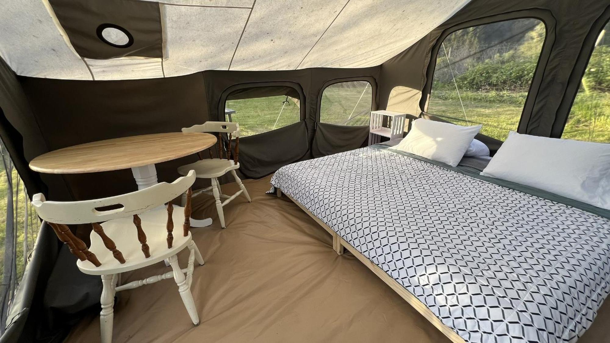 Glamping Tent On The River 클라매스 외부 사진